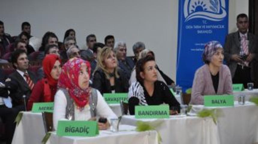 'Kadın &Ccedil;ift&ccedil;iler Yarışıyor' Bilgi Yarışmasının Balıkesir Finali Yapıldı