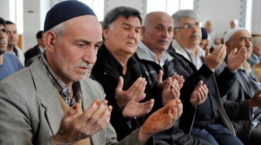 Erdemli&rsquo;de Hatimle Sabah Namazı Uygulaması