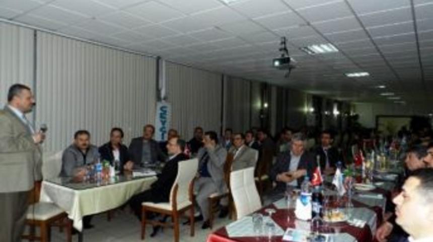 Ceygid &Uuml;yelerine Aile Şirketleri Ve Kurumlaşma Konulu Panel D&uuml;zenlendi