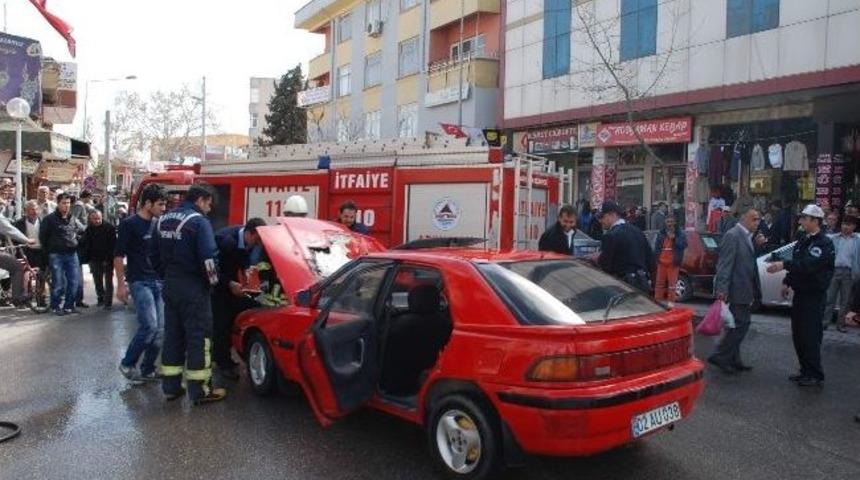 Seyir Halindeki Otomobil Alev Aldı