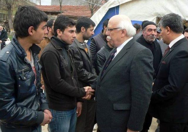 Bakan Avcı'dan Maç Yaparken Ölen Öğrencinin Ailesine Ziyaret