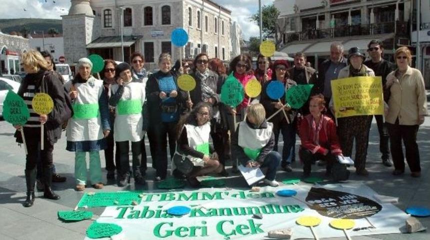 Doğacıların Cuma Eylemi Devam Ediyor