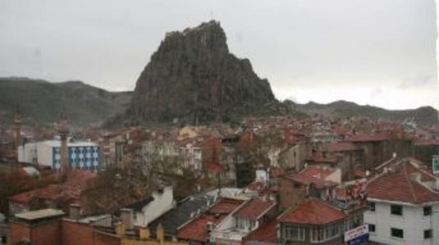 Afyonkarahisar Soğuk Ve Yağışlı Havanın Etkisi Altında