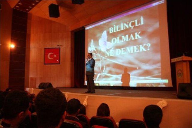 Bing&ouml;l&rsquo;de &lsquo;aile İ&ccedil;i İletişim&rsquo; Konferansı 2