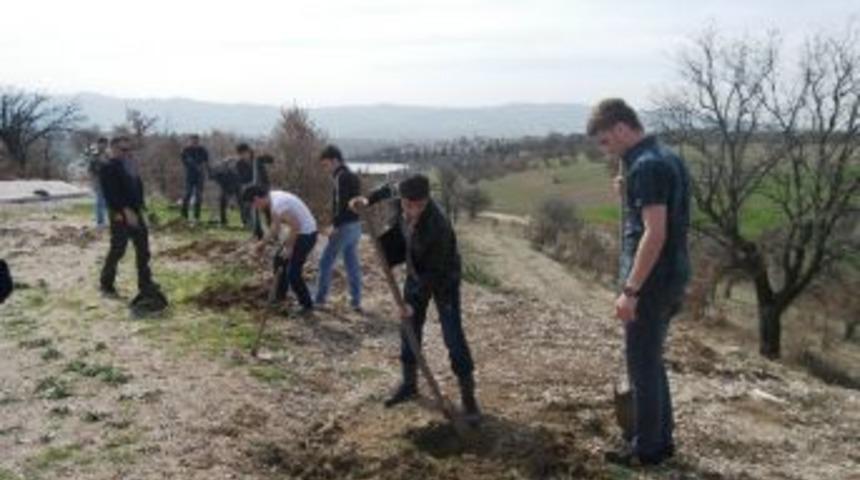 Gediz Myo &Ouml;ğrencilerinden Yeşil Hayata Destek
