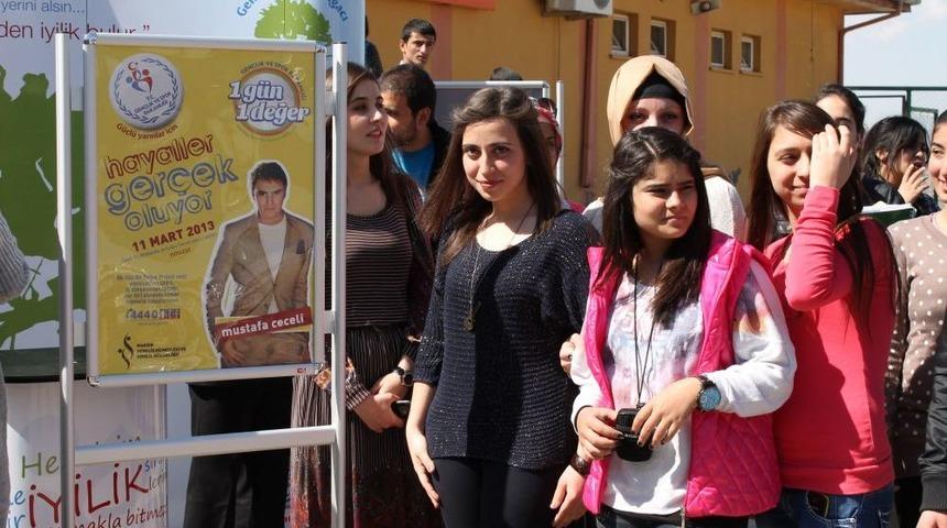 Bakanlık Gen&ccedil;leri Hayalleri Ile Buluşturuyor