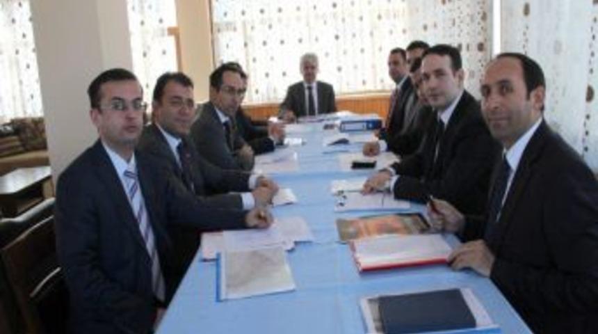 Vali Tepe, Kaymakamlarla Bir Araya Geldi