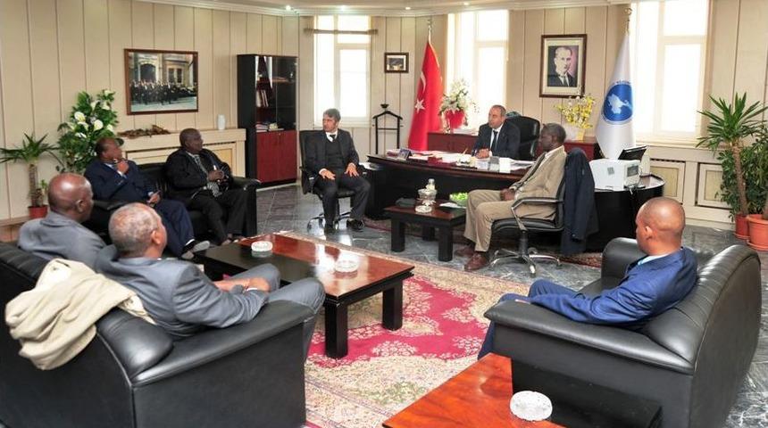 Malili Akademisyenler, Van'da