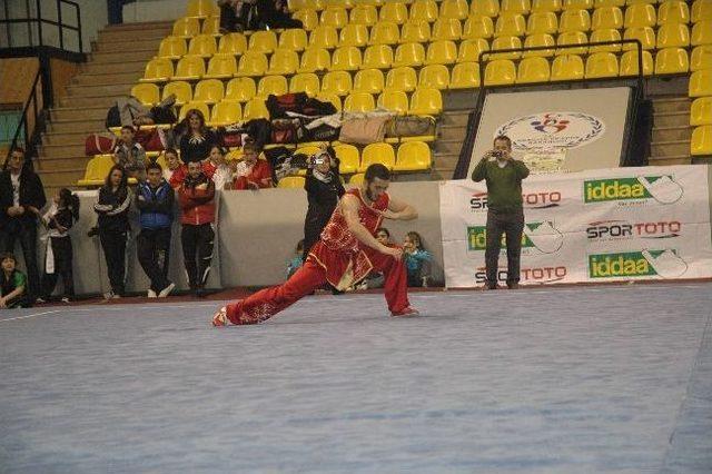 Dünyanın En Küçük Wushu Sporcusu