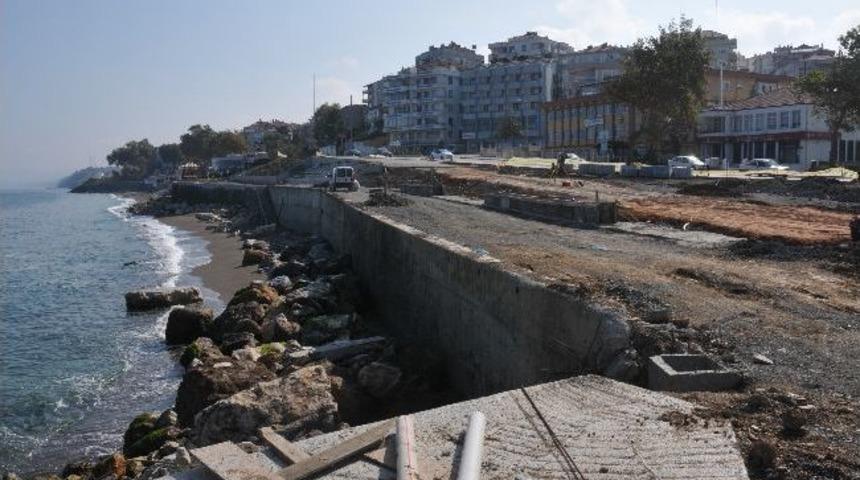 Ak&ccedil;akoca Sahil Projesi 2 Aşama İnşaat İhalesi Yapıldı