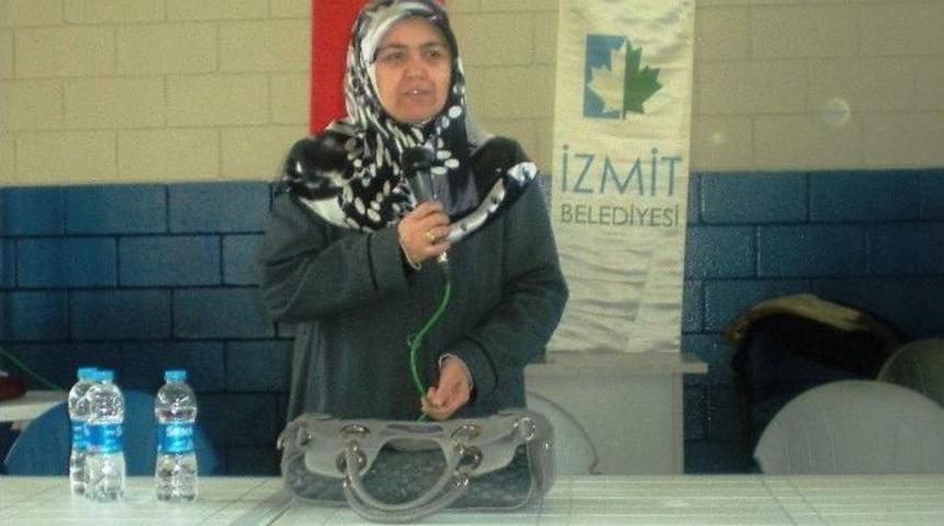 İzmit Belediyesi'nden, 'ailede Sevgi' Semineri