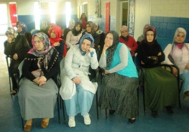 İzmit Belediyesi'nden, 'ailede Sevgi' Semineri