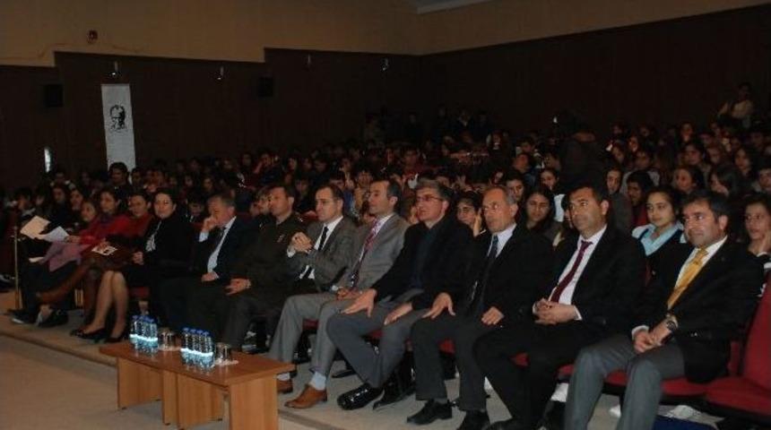 Didim&rsquo;de Beyni Etkin Kullanma Ve Hızlı Okuma Konferansı