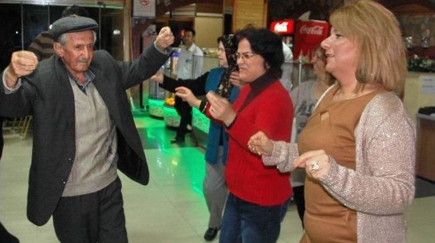 Nazillili Şehit Aileleri Simav&rsquo;da Moral Buldu