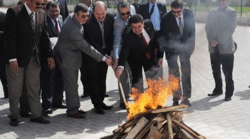 &Uuml;niversitede Nevruz Şenliği