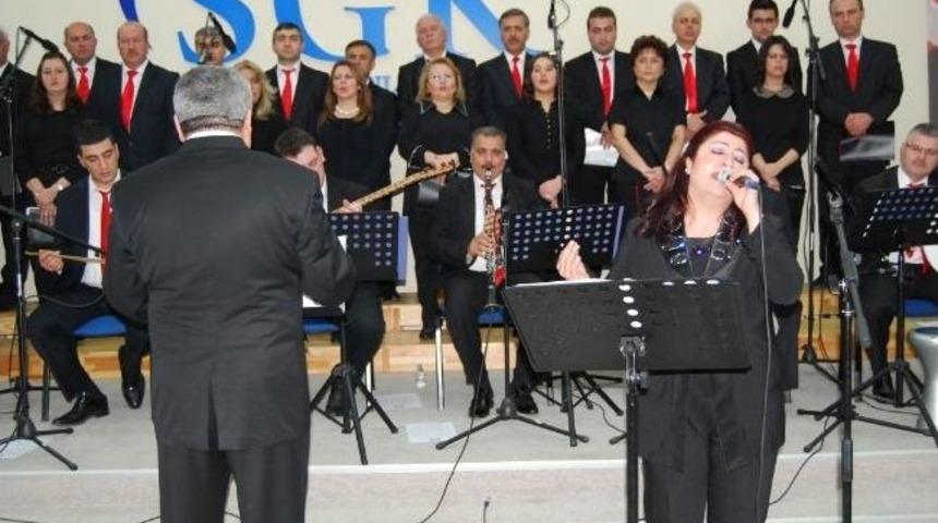 Maliye Korosu'ndan Şehitler İ&ccedil;in Konser