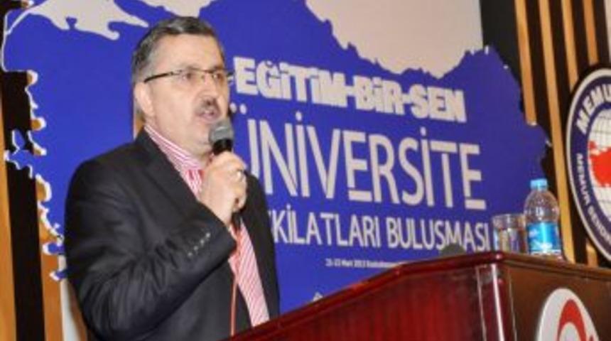 Eğitim-Bir-Sen: Ucube Y&ouml;netmelik Tarihin &Ccedil;&ouml;p Sepetine Atılmalı