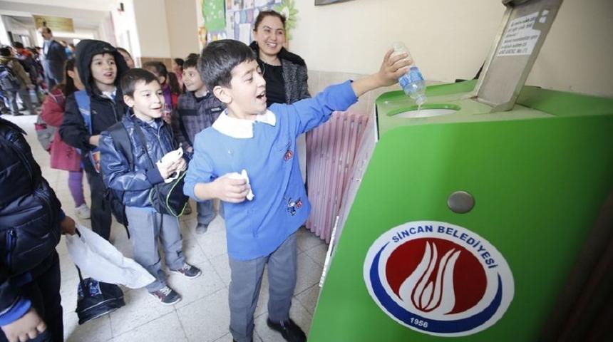 Sincan Belediyesi'nin Geri Dönüşüm Seferberliği Okullara Yayılıyor