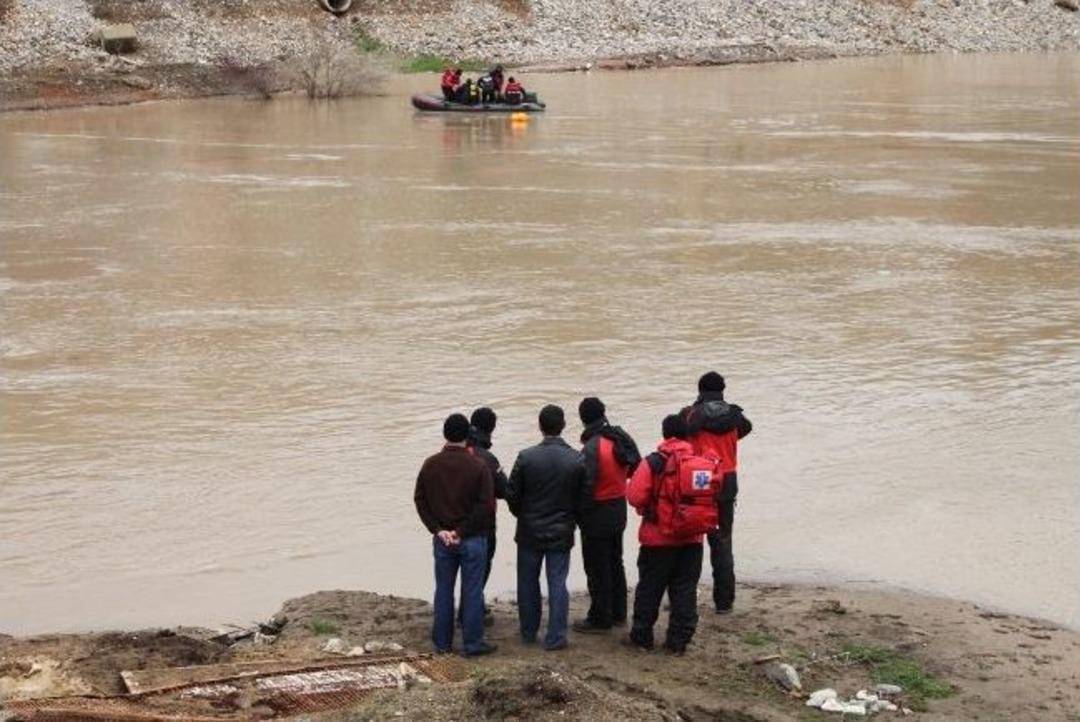 Munzur &Ccedil;ayı'nda Kaybolan Gen&ccedil;