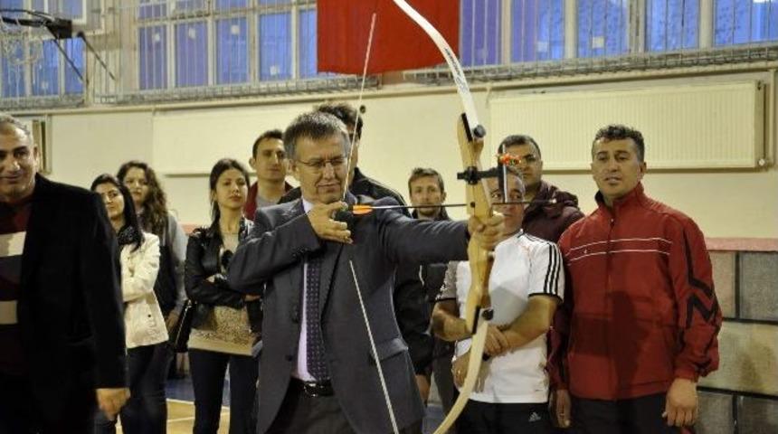 Akşehir'de Ok&ccedil;uluk Kursu A&ccedil;ıldı