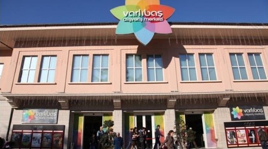 Varlıbaş Alışveriş Merkezi Sanatla İ&ccedil; İ&ccedil;e
