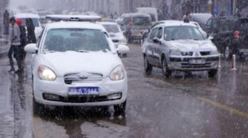 Erzurum Bahara Beklerken Kara Teslim Oldu