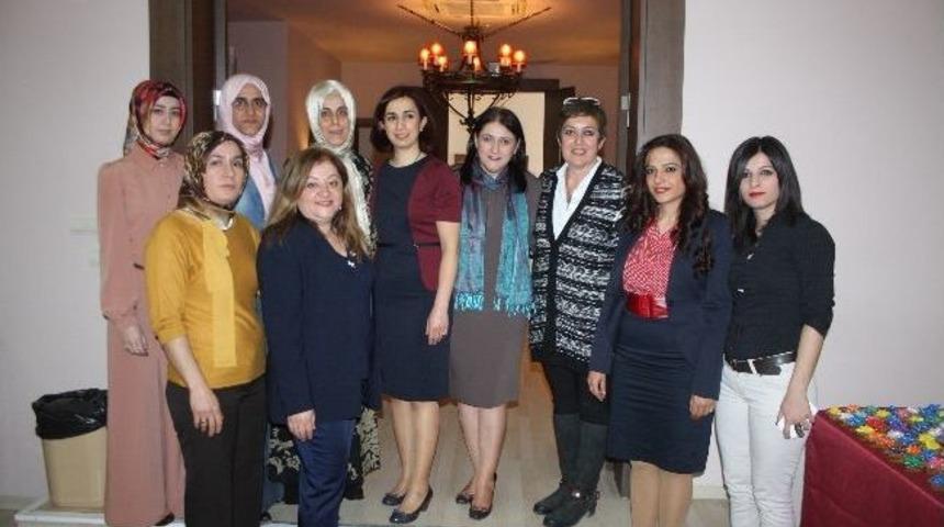 Ak Parti Kadın Kolları&rsquo;ndan Yaşlılar Haftası Konferansı