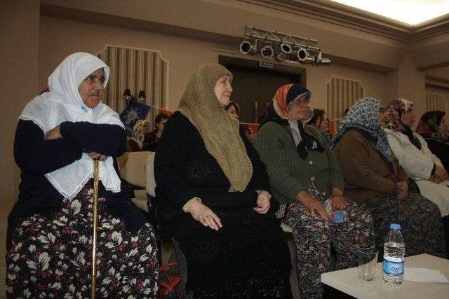 Ak Parti Kadın Kolları&rsquo;ndan Yaşlılar Haftası Konferansı 1