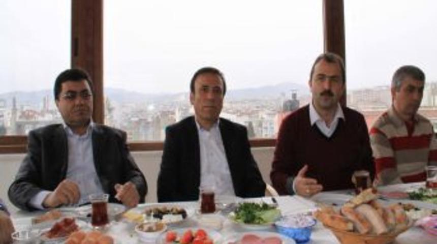 Başkan Gen&ccedil;: 21.y&uuml;zyılı Iyi Değerlendirmeliyiz