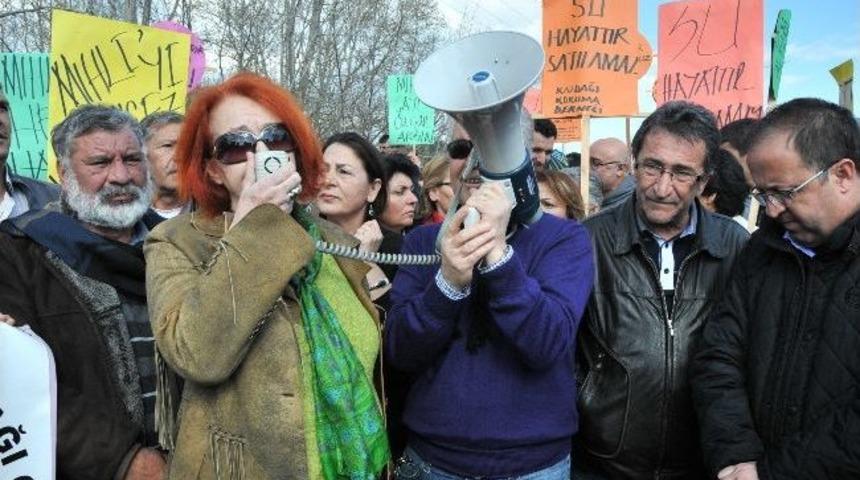 Mıhlı &Ccedil;ayı'nda Hes Protestosu
