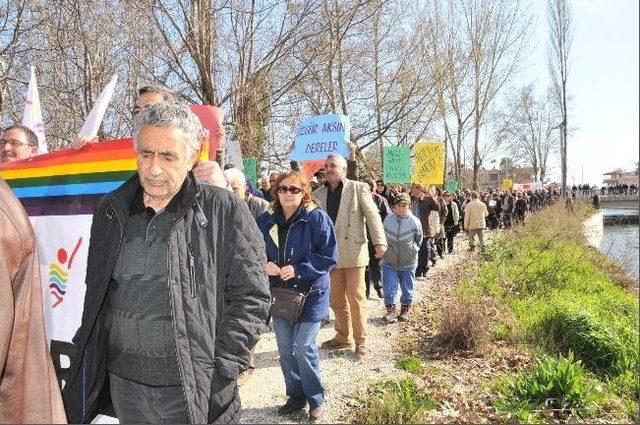 Mıhlı &Ccedil;ayı nda Hes Protestosu 2