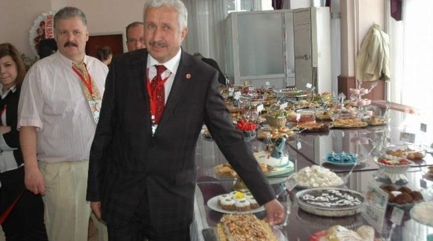Manisa&rsquo;da En G&uuml;zel Yemekler Yarıştı