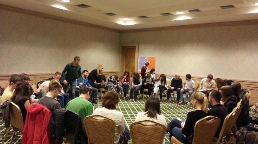 Değişik &Uuml;lkelerden Gen&ccedil;ler Kepez&rsquo;de Buluştu