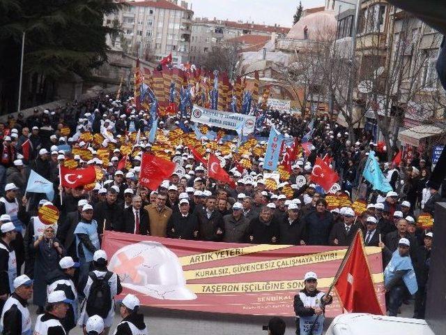 Lüleburgaz’da “taşeron İşçiliğine Son” Mitingi