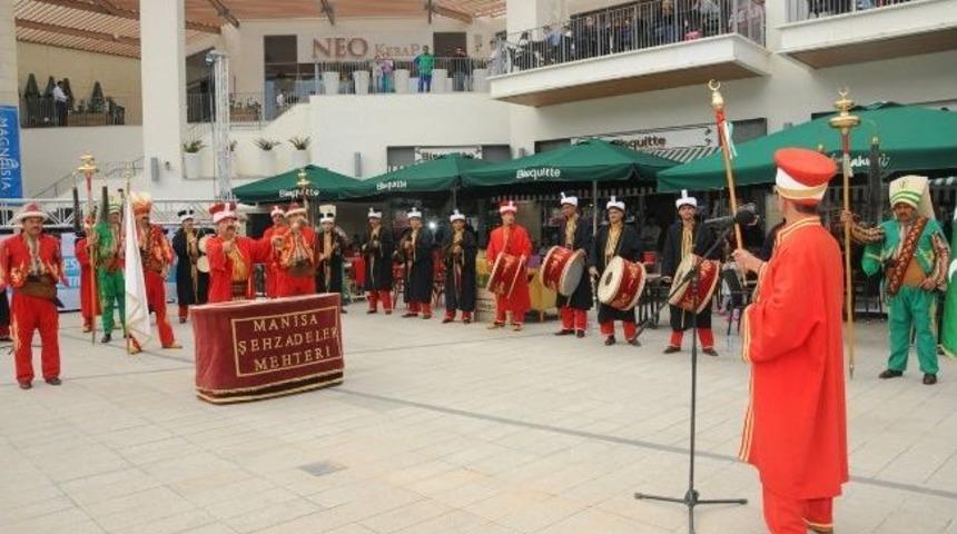 Manisa Magnesia&rsquo;da Şehzadeler Mehteri Konseri