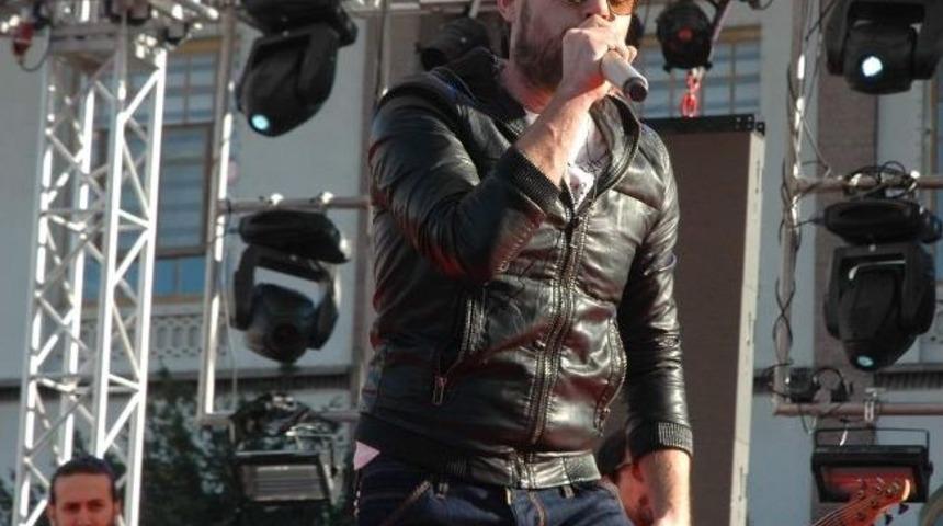 Manisa'da Murat Dalkılı&ccedil; Konseri