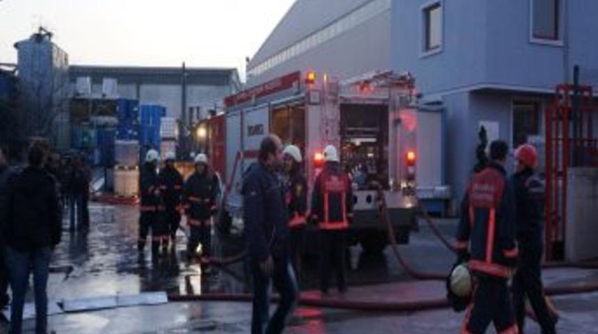 Strafor Fabrikasındaki Yangın Itfaiyeyi Alarma Ge&ccedil;irdi