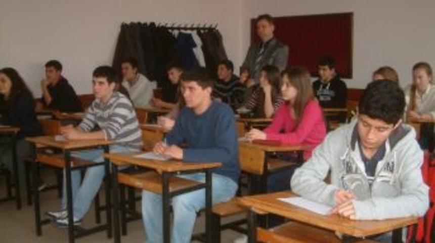 Burhaniye&rsquo;de M&uuml;zikli Sınav Başarıyı Artırdı