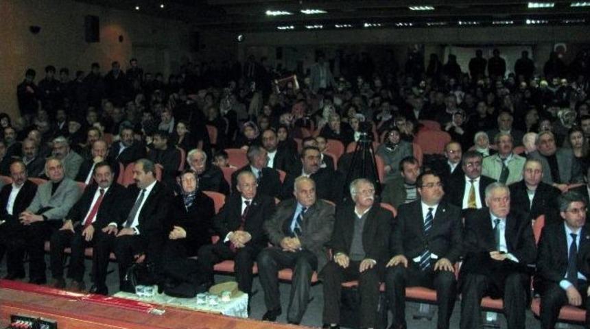 &ldquo;muhsin Yazıcıoğlu&rsquo;nu Anlamak Ve Yaşamak&rdquo; Paneli