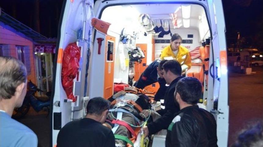 Karşıdan Karşıya Ge&ccedil;en Bisikletliye Otomobil &Ccedil;arptı