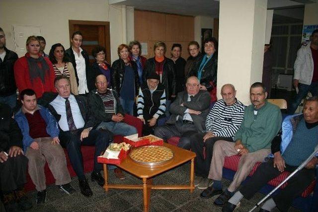 T&uuml;rk&ouml;zen Ve Ayvalık Chp Yaşlıları Unutmadı 2