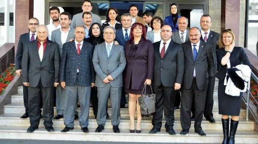 Anadolu Birliği Y&ouml;netimi, Başkan Kocaoğlu&rsquo;nu Ziyaret Etti