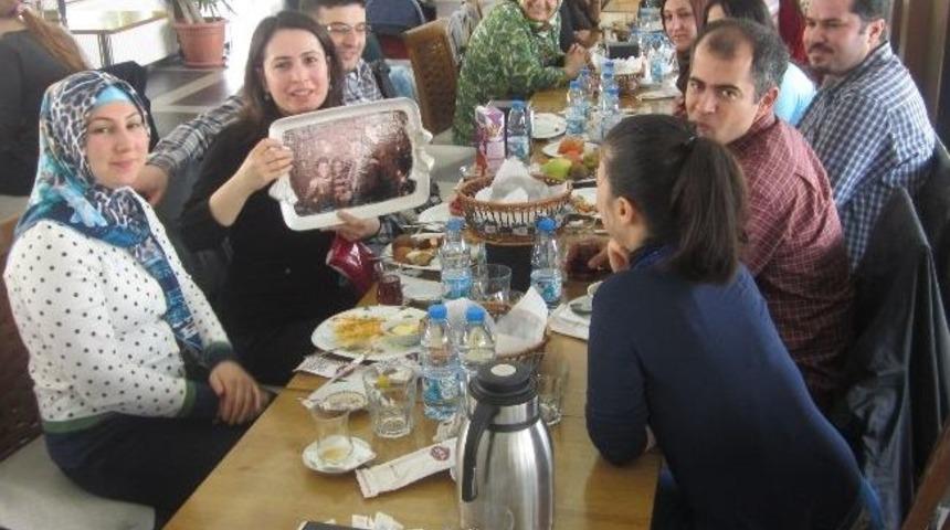Hemşireye Doğum G&uuml;n&uuml; S&uuml;prizi