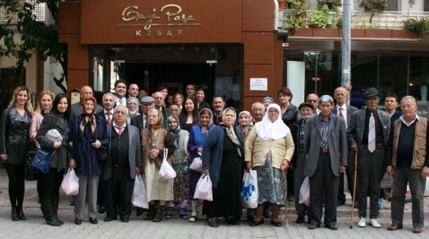 Eczacıların Yaşlılarla Geleneksel Buluşması