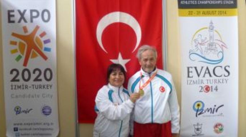 İspanya&rsquo;da EXPO I&ccedil;in Yarışan Atletler, Altın Madalyayla D&ouml;n&uuml;yor