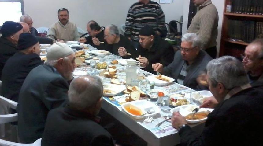 Mahalleli Dernek Kurdu, Ihtiya&ccedil; Sahibinin Dermanına Yetişti