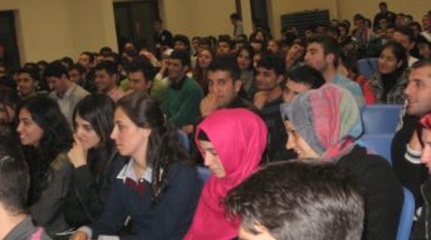 Muş KYK&rsquo;da Kişisel Gelişim Seminerleri Devam Ediyor