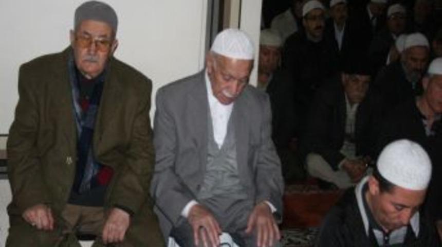 Binler, Bedi&uuml;zzaman Said Nursi I&ccedil;in Okutulan Mevlitte Buluştu