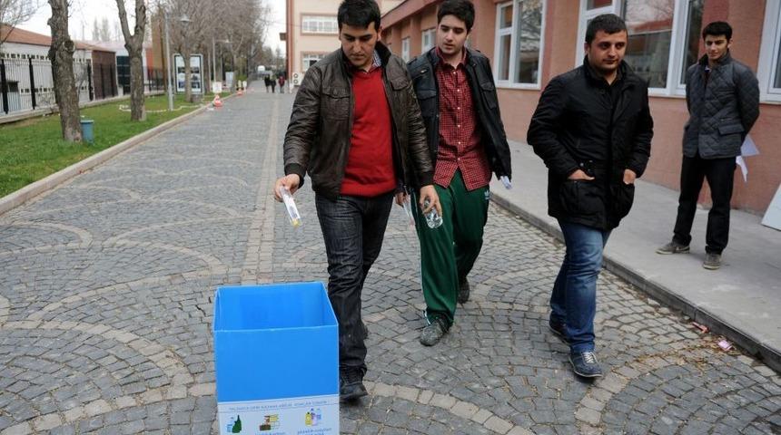 YGS'de Kullanılan Kalem Ve Silgiler K&ouml;y Okulları I&ccedil;in Toplandı