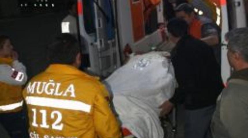 Sokakta Tartıştığı Karısına Dehşet Sa&ccedil;tı